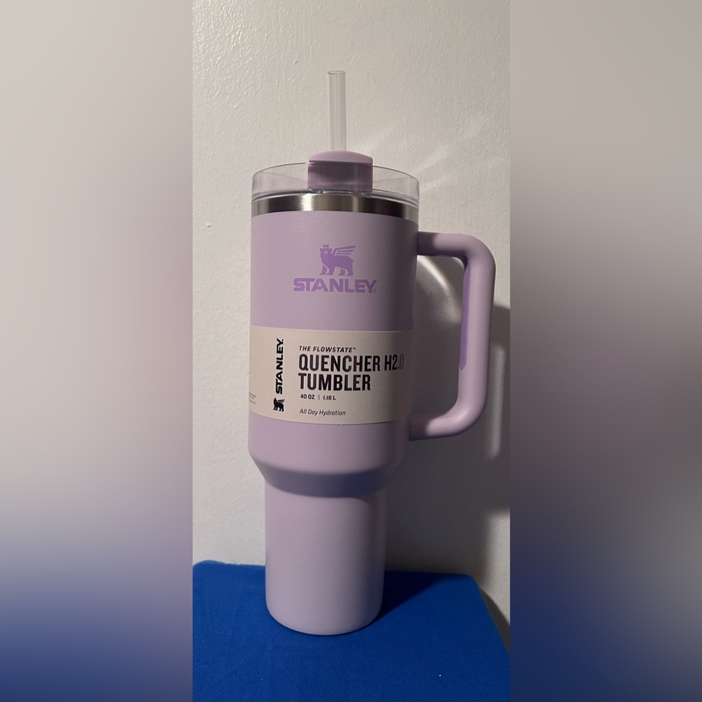 Stanley Quencher H2.0 FlowState 40oz Tumbler – Orchid Purple – NEW